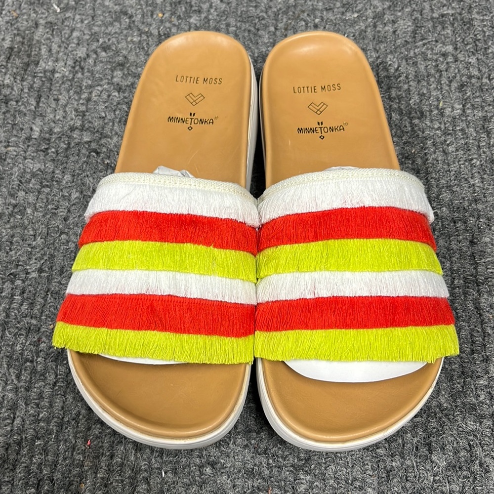 Minnetonka/Lottie Moss Ashlynn Slides (3160)